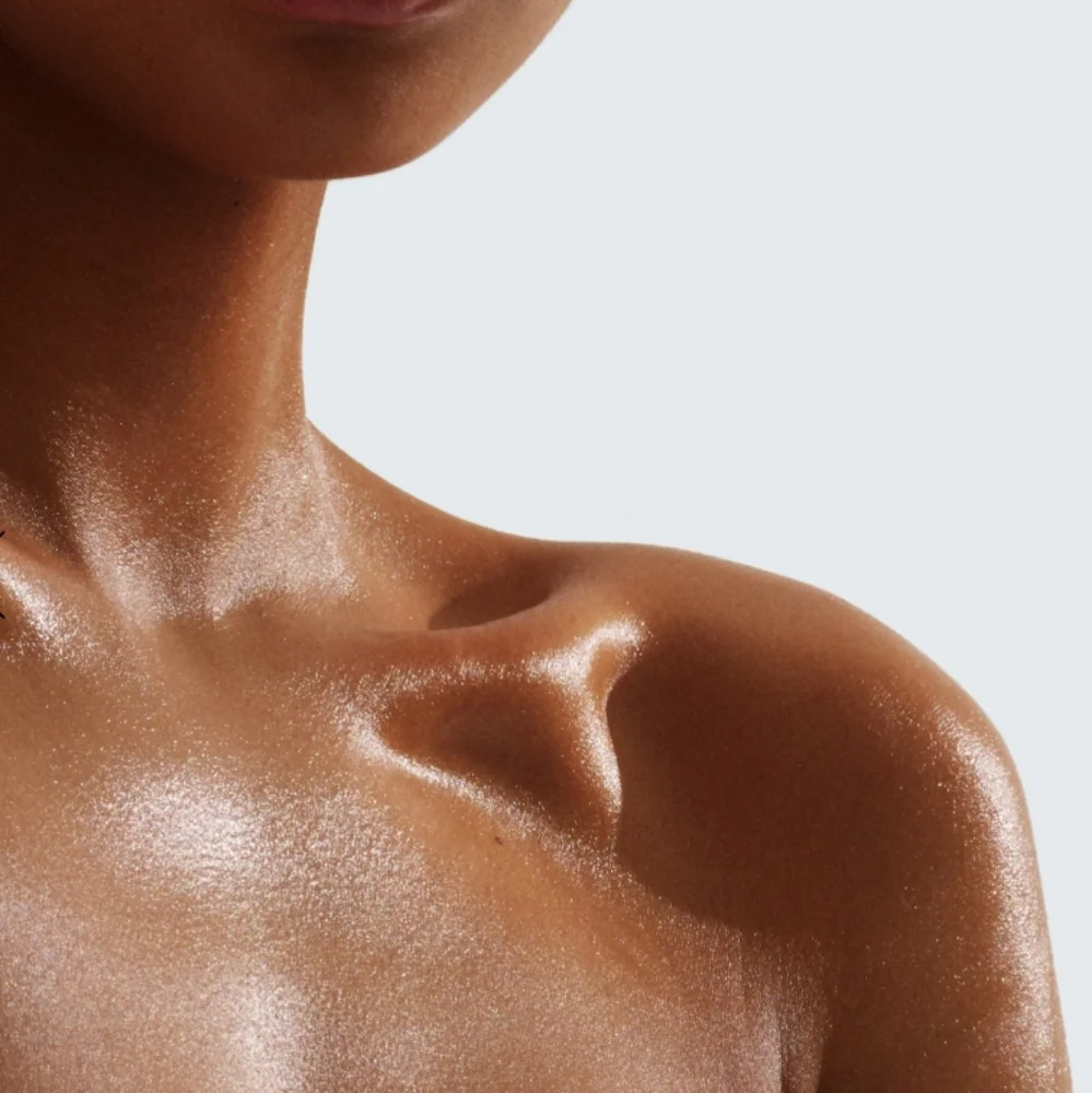 TOM FORD Soleil Blanc Shimmering Body Oil 1.5 oz - Picture 3 of 7